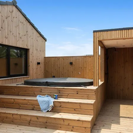 Beautiful In With Sauna * Hjorring
