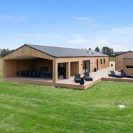 Holiday home Beautiful In With Sauna